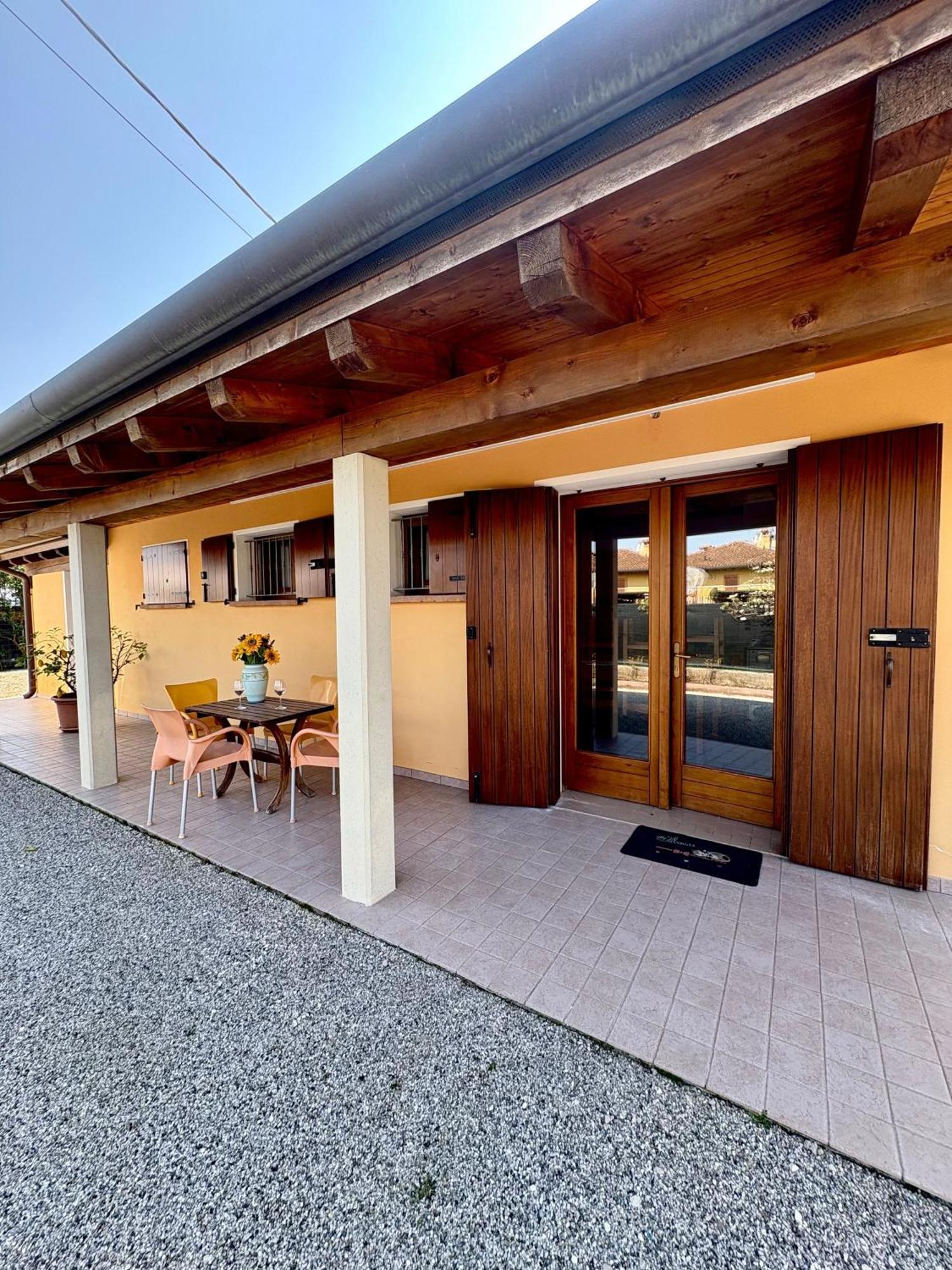 A Casa Di Amici Villa Vidor Eksteriør billede