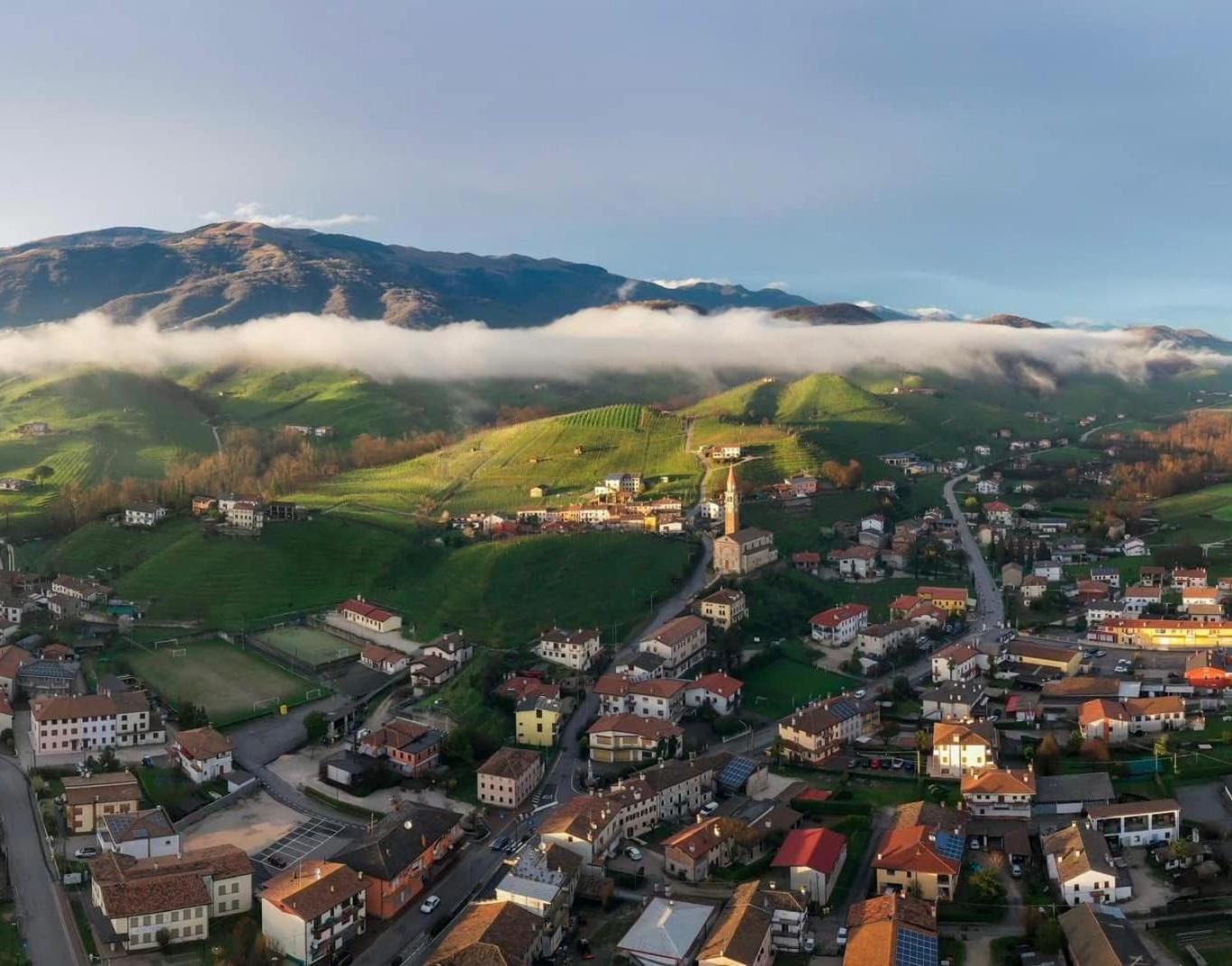 A Casa Di Amici Villa Vidor Eksteriør billede